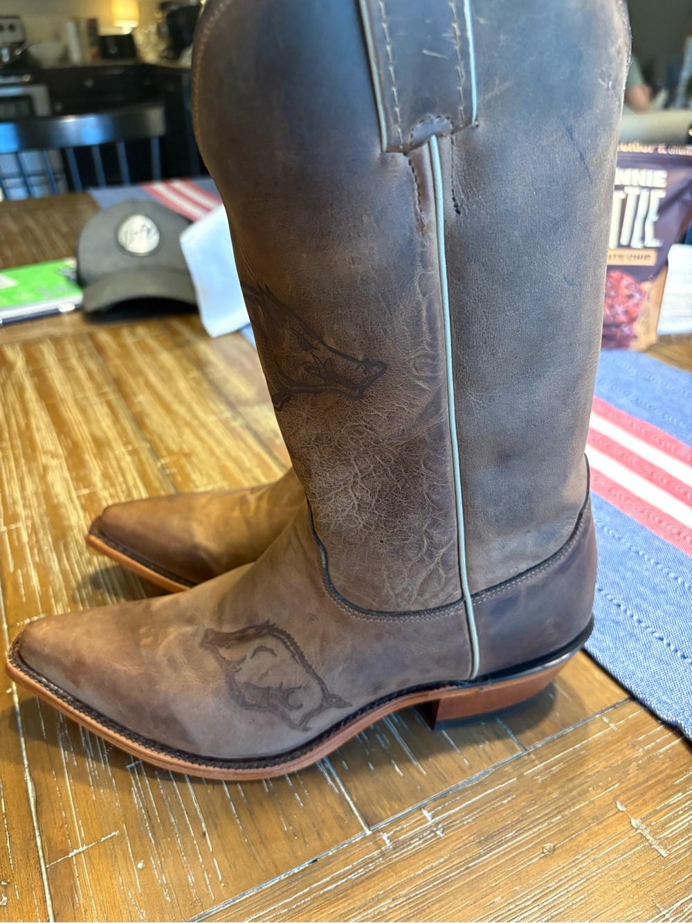 Nocona Boots Arkansas Razorback  Logo Brown Leather Western Cowboy Boots Size 8B